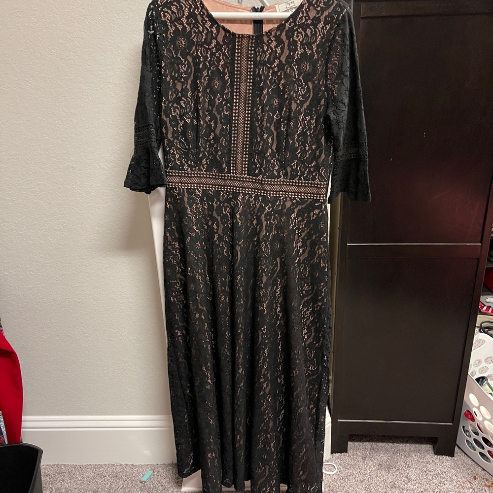 Lace black maxi dress with flared sleeves